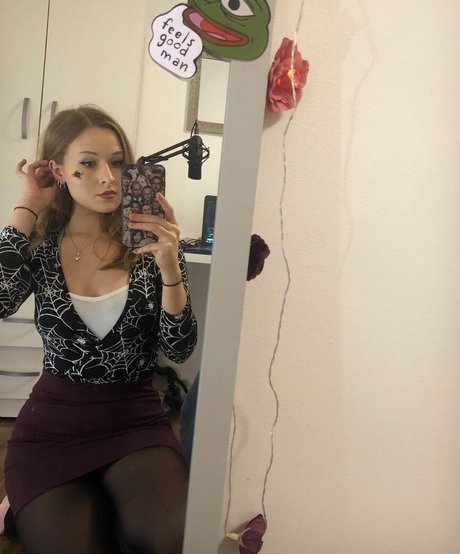 yaboielina étoile chaude images