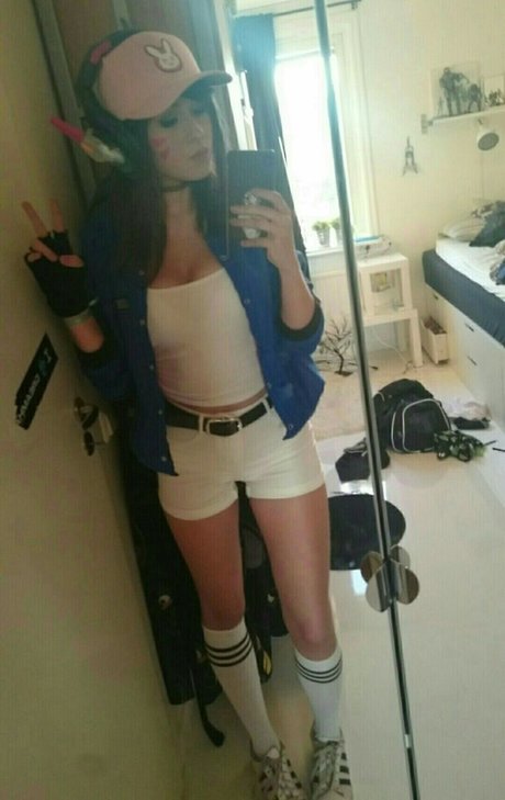 yaboielina modèle chaud galerie