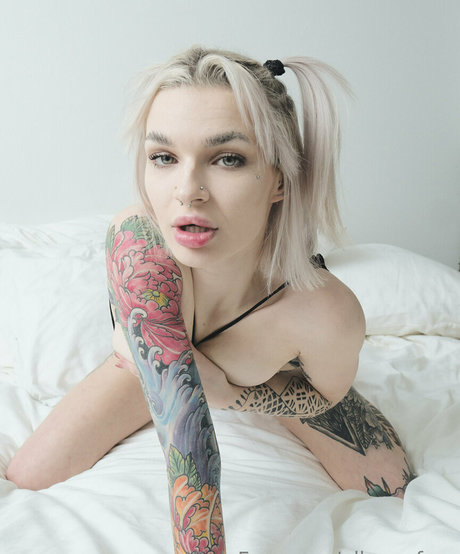 ellenaafree étoile de haute qualité galerie