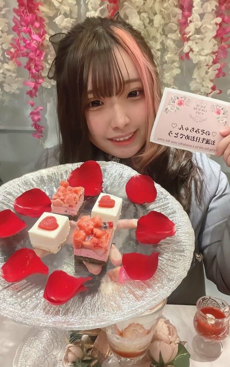 Yui Hiiragi star pornographique collection