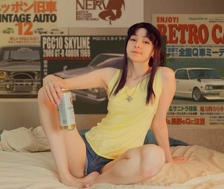 Kezumie modèle adulte photo