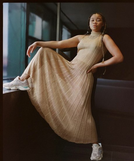 fans de célébrités uniquement nus hd image