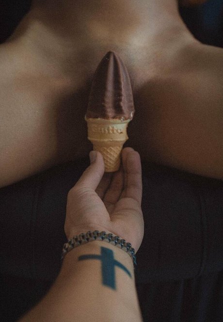 lia morgan étoile galerie