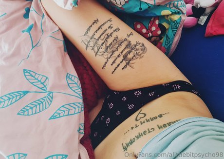 alittlebitpsycho98 Profilfoto