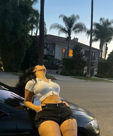 Amela Omor star du porno sympa img