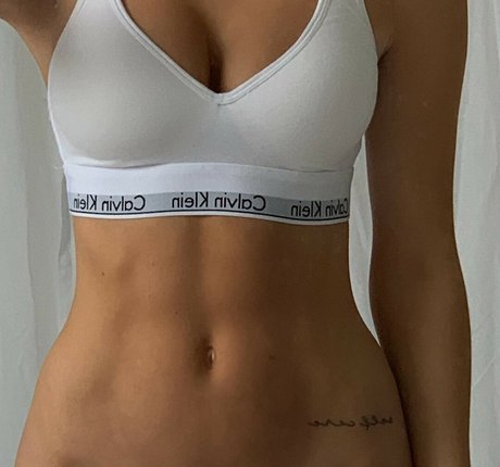 visage onlyfans chaud érotique archive