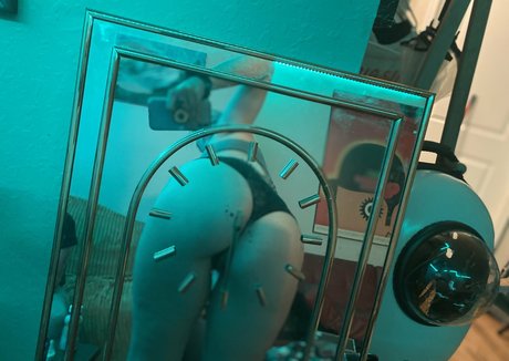 hereliesviolet star du porno érotique des photos