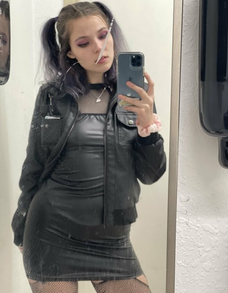 hereliesviolet star du porno nue collection