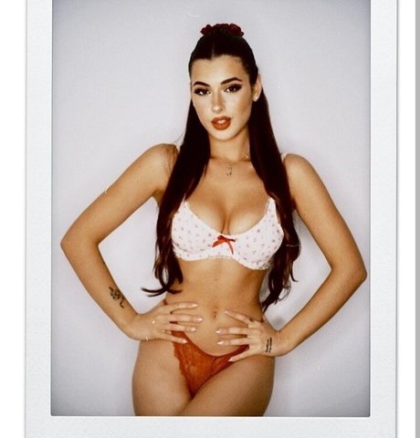 Saryy c actrice de sexe collection