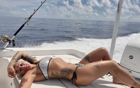 Sweetvenom1 xxx star du porno img