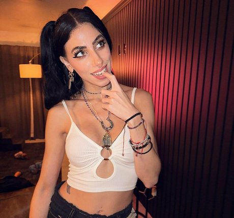 baise lesbienne onlyfans chaud et sexy image