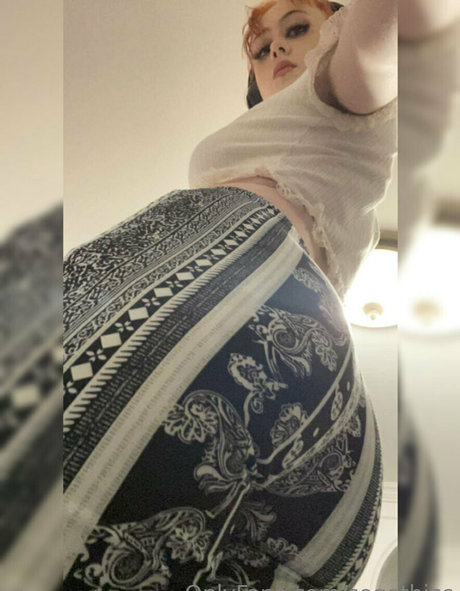 divinesolesandtoes actrice de nus image