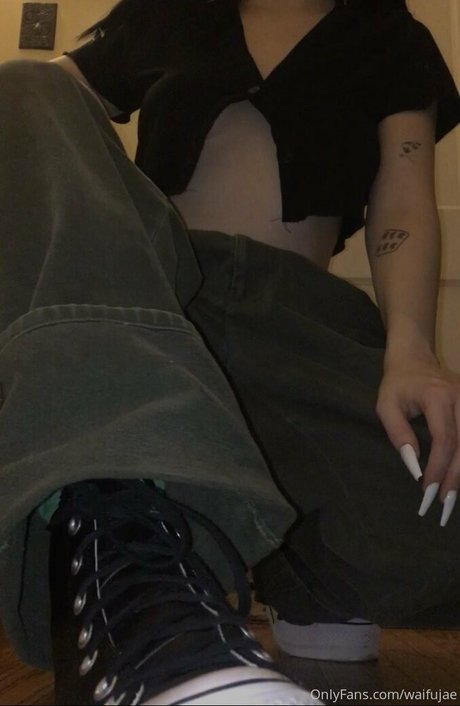 divinesolesandtoes actrice hd images