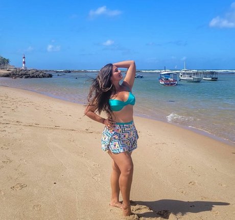 Thais Nakaguma étoile hd galerie