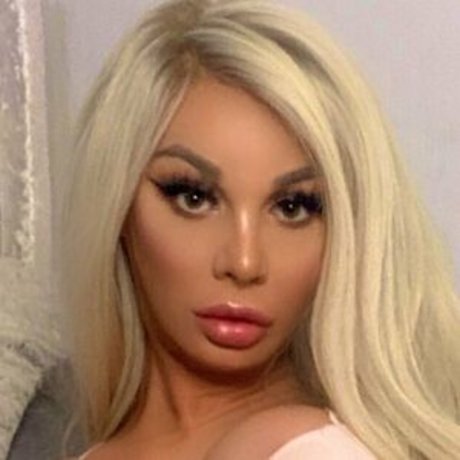 Lola Christina actrice de sexe photos