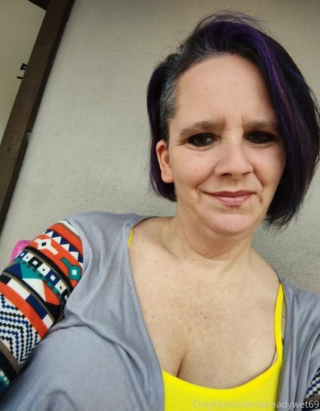 alreadywet69 star du porno de haute qualité photos