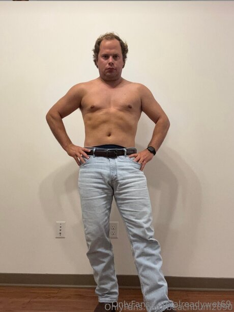 alreadywet69 modèle pornographique img