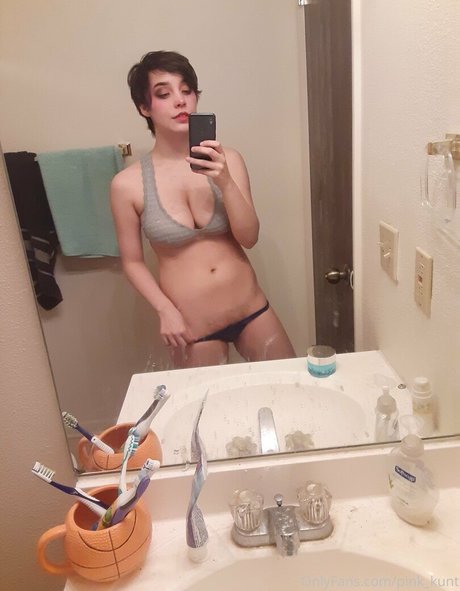 adolescent maigre onlyfans gratuit sympa image