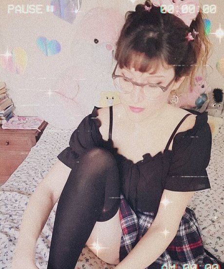 Space Bunny star du porno hd photo