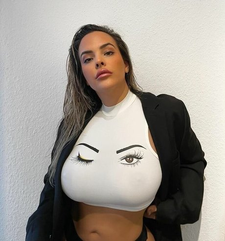 Patricia Pestana modèle joli image