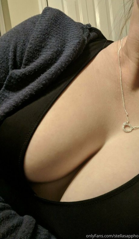 brunettefivefootfour star du porno exclusive photo