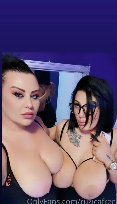 fans emo uniquement assez érotique photo