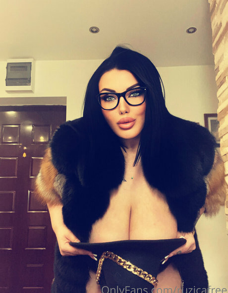 ruzicafree actrice exclusive des photos