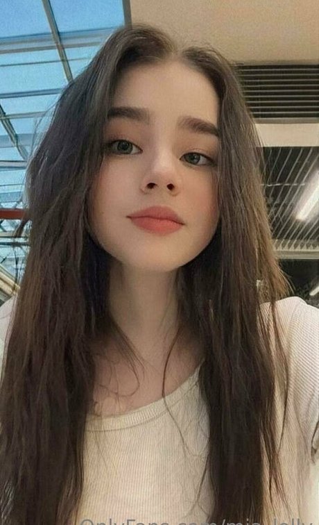 mia lolly belle actrice photo