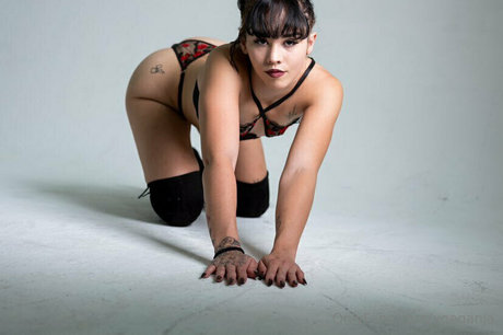 xoeganja sexe star photos