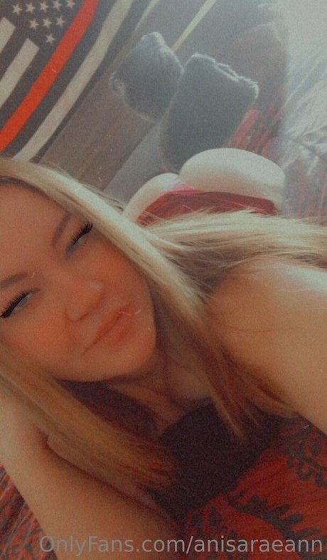 anisaraeann sexe star image