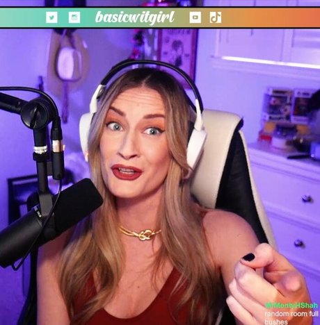 bébé mignon onlyfans adulte parfait img