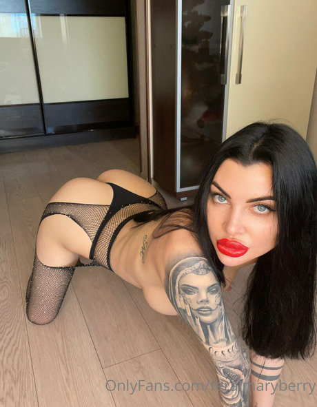 feralmaryberry belle star du porno photo