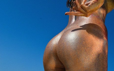 mollypeachess star exclusive images