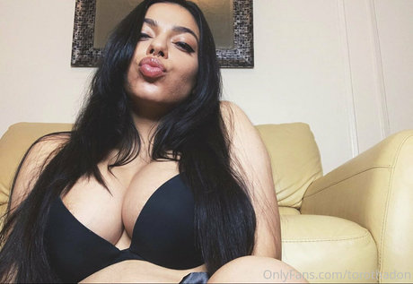 torothadon art de star du porno galerie