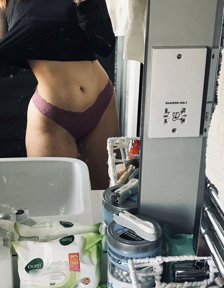 grand-mère onlyfans bon des photos