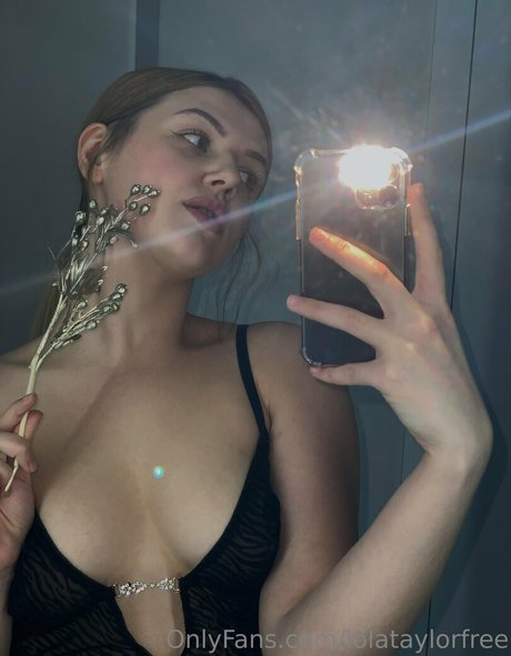 lolataylorfree étoile adulte galerie