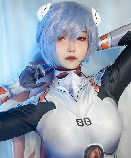 Aveline Tetsuya star exclusive image