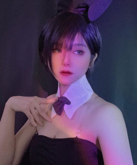 Aveline Tetsuya star exclusive collection