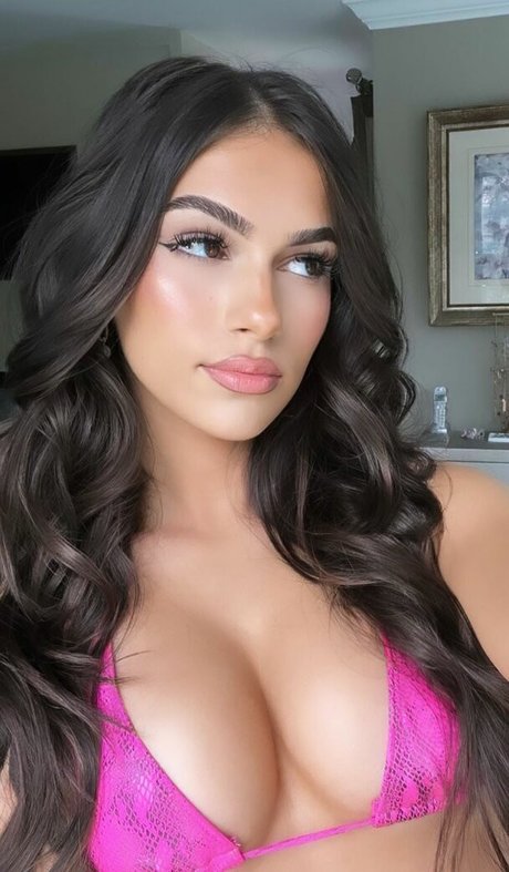 Julia Merekoulias xxx star du porno photo