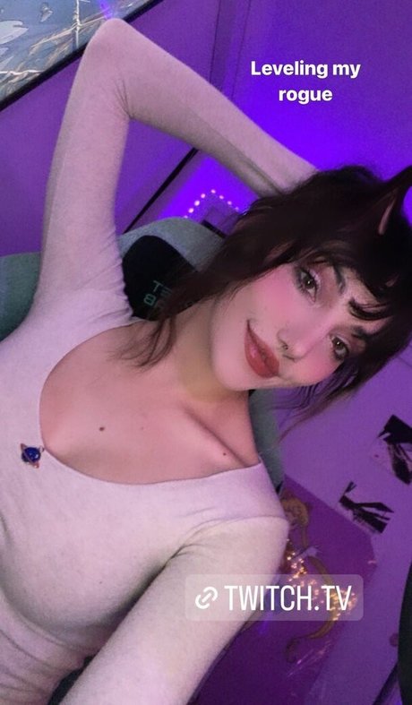 rousse aux gros seins onlyfans sexy collection