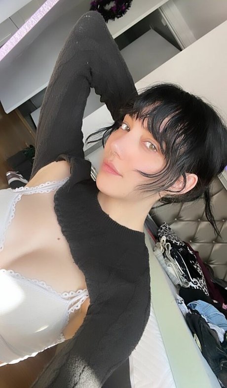 moonstreuxx art modèle galeries