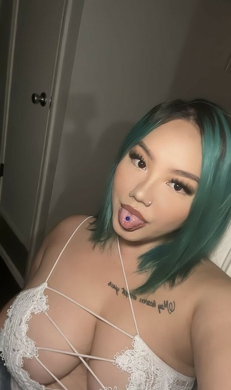 Valentine Thao star du porno érotique image