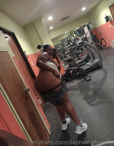 épouse pute onlyfans érotique exclusif archive