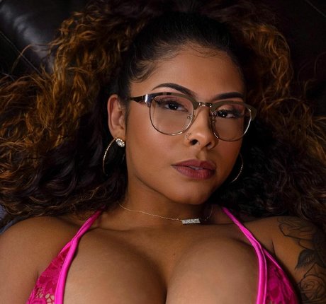 Elsababy star du porno belle archive