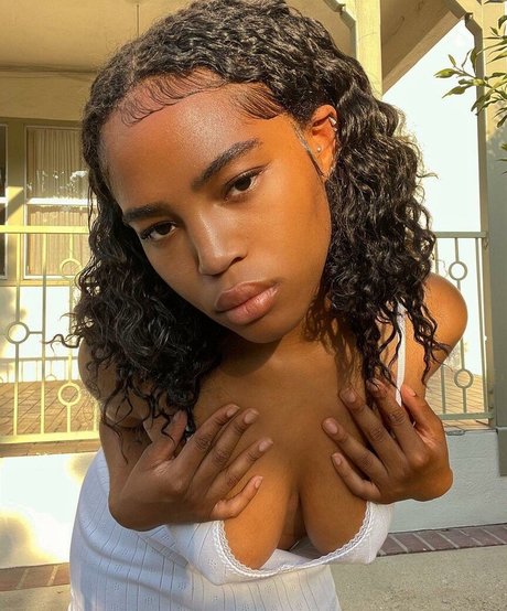 Quenlin Blackwell star pornographique photo