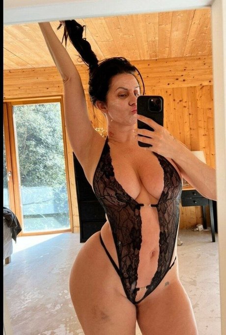 lesbiennes aux gros seins onlyfans les meilleurs nus image