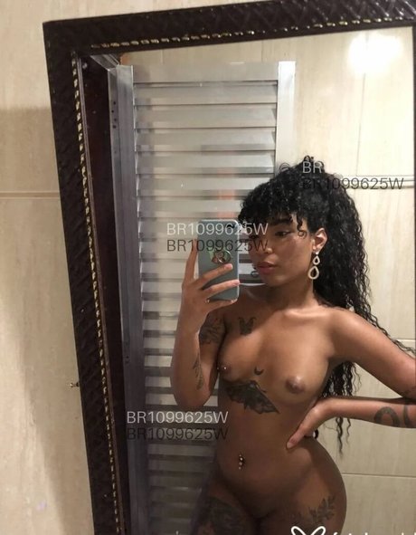 Medusaaa modèle parfait photo