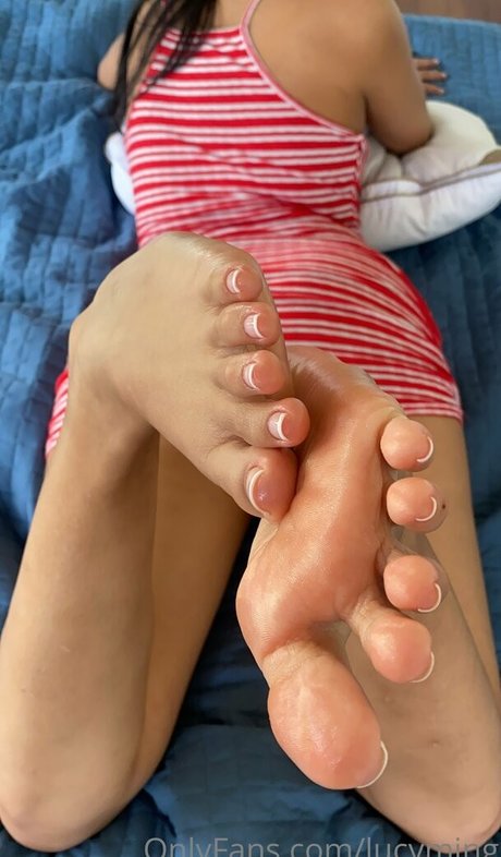 pom-pom girl asiatique onlyfans jolie xxx photos