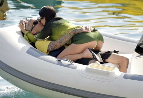 Kourtney Kardashian star du porno belle archive