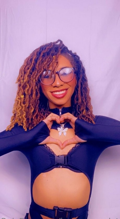 ivyevescarlet modèle photo